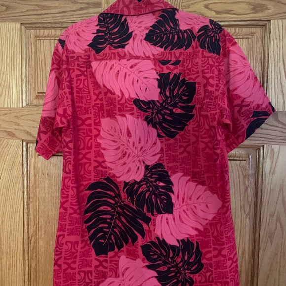 Men’s Medium Shirt Sleeve Aloha Shirt - Picture 2 of 2